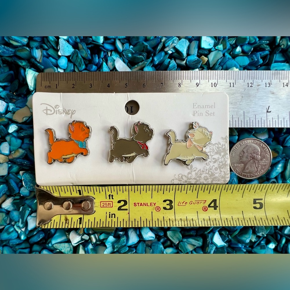 Loungefly Disney Aristocats Kittens Pin Set of 3 (with Original Card & Backings) - Picture 2 of 6